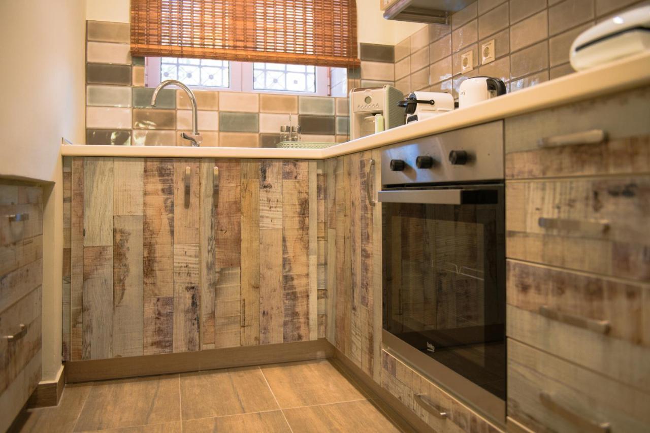 Traditional Thiseio Home Athena Bagian luar foto